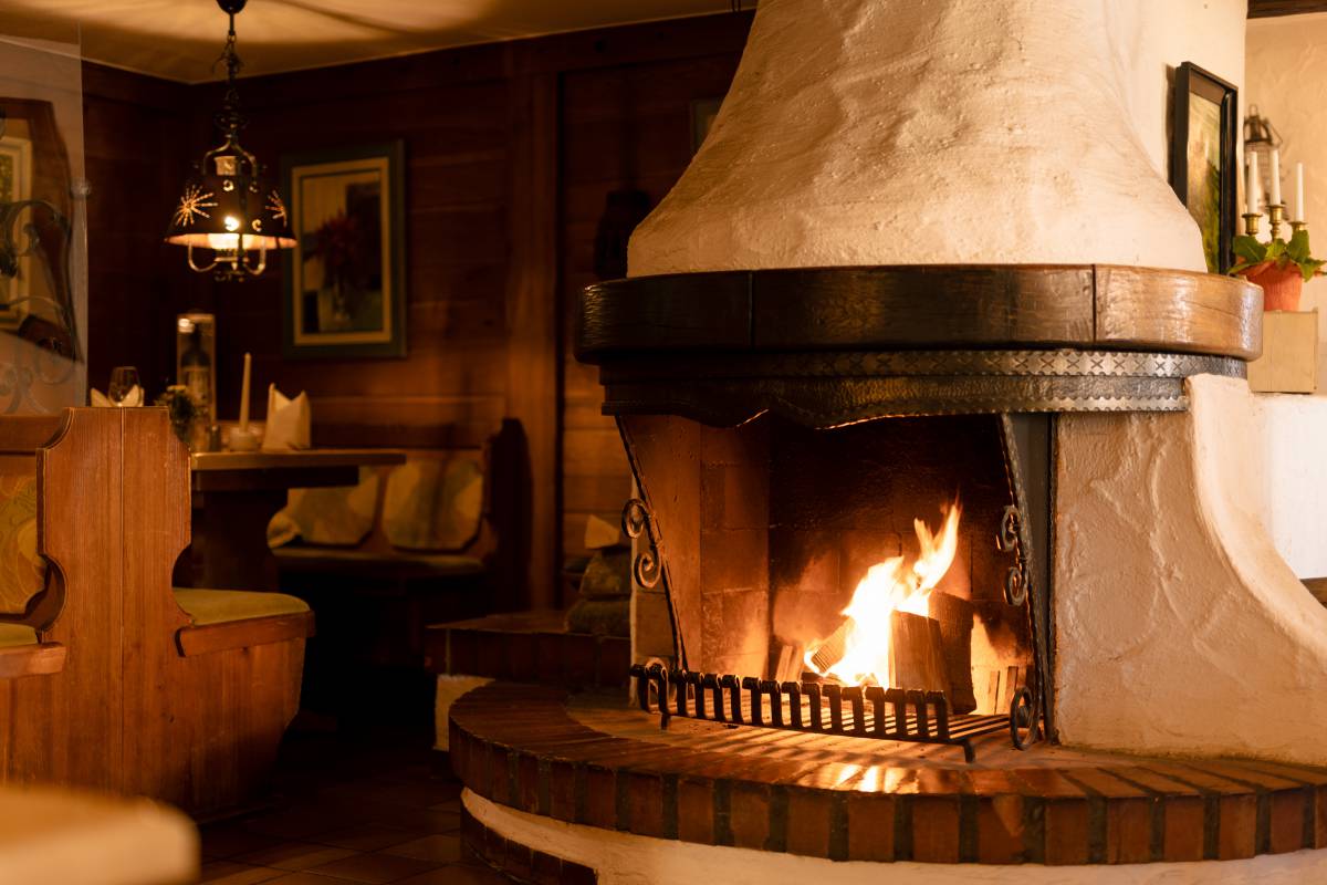 Chalet mit offenem Kaminfeuer im Natur-Resort Hessenmühle