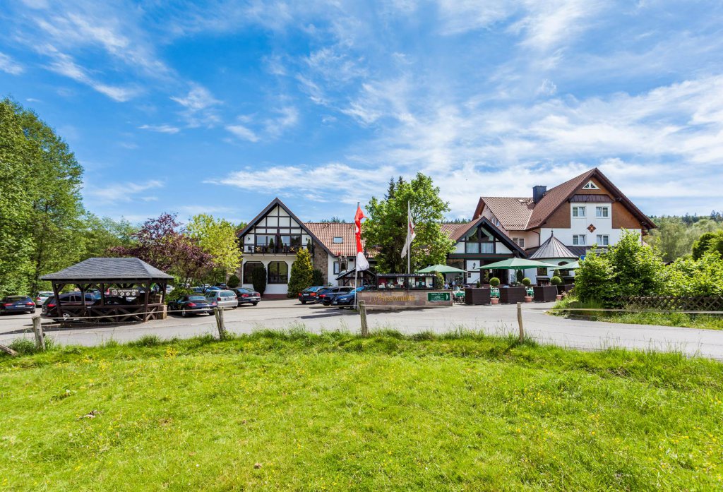 www.landgasthof-hessenmuehle.de