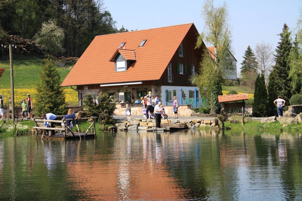 Bistro Fischerhütte des Landgasthofs Hessenmühle in Großenlüder-Kleinlüder
